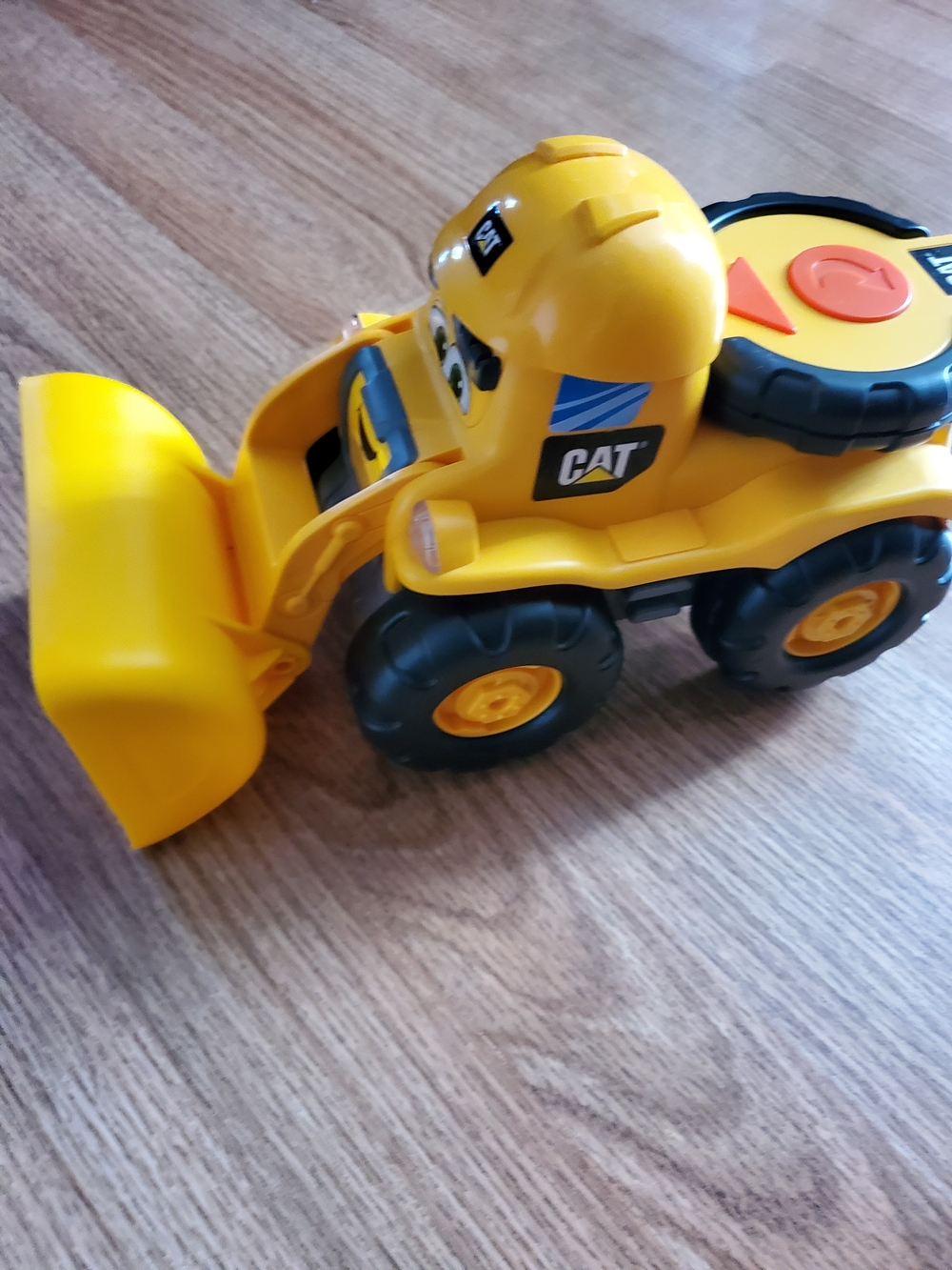 CAT Remote Control Bulldozer Toy - Picture 2 of 3